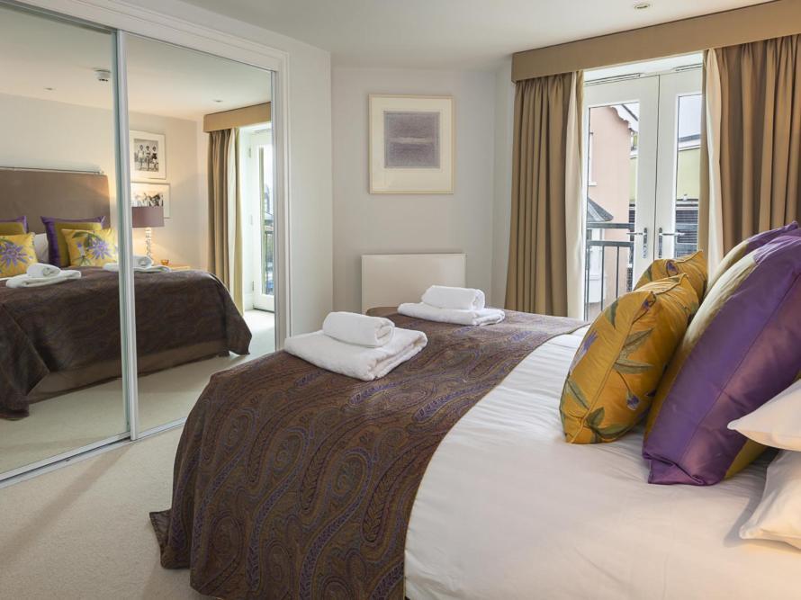 44 Dart Marina Apartment Dartmouth Bagian luar foto